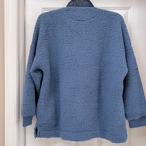 AERIE Sherpa Quarter Zip NWT Size XL blue with pockets, ribbed cuffs very soft - Picture 3 of 5